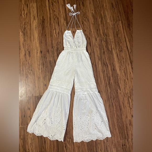 NWT Fashion Nova Eyelet Bell Bottom Festival Babe Halter Jumpsuit White Boho - Picture 2 of 11
